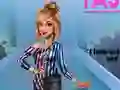 Žaidimas Tris Magazine Dress Up internete