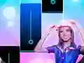 Žaidimas Ana emilia Piano Tiles internete