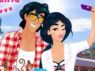 Žaidimas Couple Travel Selfie internete