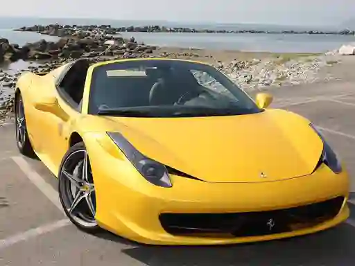 Žaidimas Ferrari 458 Spider Slide internete