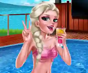 Žaidimas Ice Queen Pool Day internete
